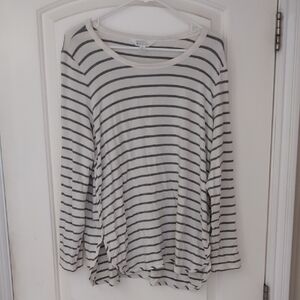 Market & Spruce Black and White Striped Long Sleeve Tee